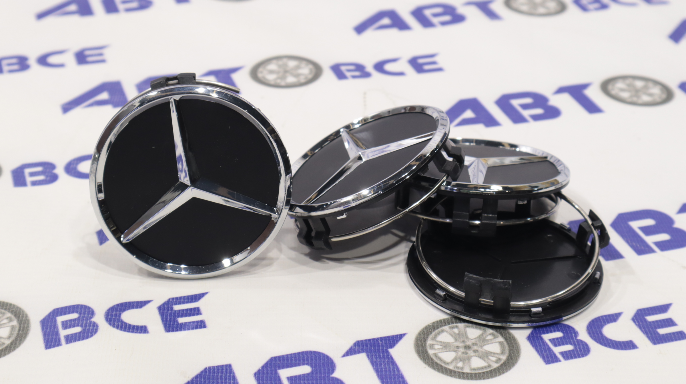 Колпачок ступицы (пластик) комплект 4шт Mercedes-Benz черные хром (74-75мм)